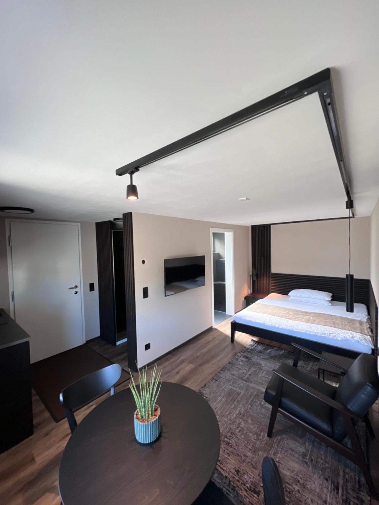 Keller Apartment ซุลซ์ อัม เนคคาร์ ภายนอก รูปภาพ
